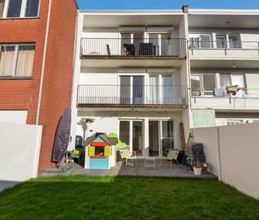 Gelijkvloers appartement met terras en tuin. - Foto 5