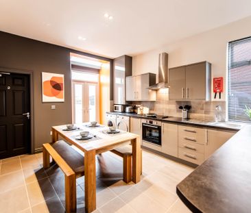 ✅ Luxury 5-Star Houseshare | All-Inclusive Room 2 - Executive Double - Photo 2