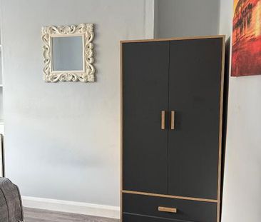 Room's To Let, 68 Tates Avenue, Belfast, BT9 7BY - Photo 5