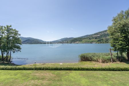 APPARTAMENTO AMMOBILIATO PER 10 MESI, 4,5 LOCALI FRONTE LAGO - Foto 2