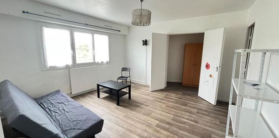 Location Appartement 1 pièce 36m² BOURGES 18000 - Photo 2