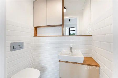 Elegantní 3+kk apartmán s balkonem k pronájmu, novostavba s výtahem, parkovacím stáním a sklepem, Kolbenova 1032/5h, Vysočany, 190 00 Praha. - Photo 3