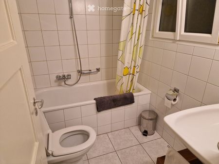 Zentrale und ruhige 2.5-Zimmer-Wohnung - Photo 3