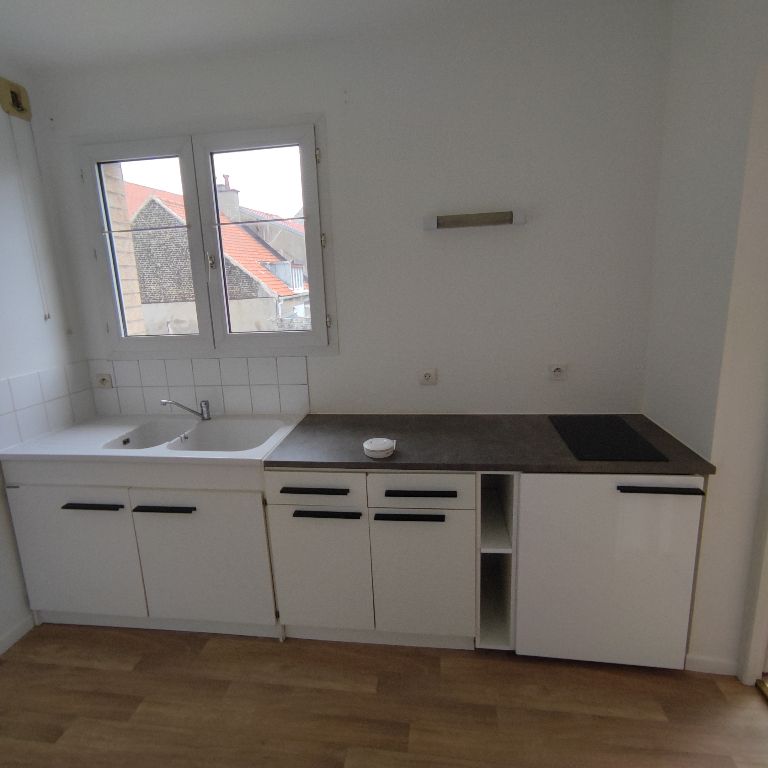 Location Appartement 1 pièce 34m² - Photo 1