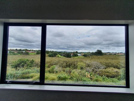 Lovely 3 bedroom Home, Fantastic view. - Photo 5