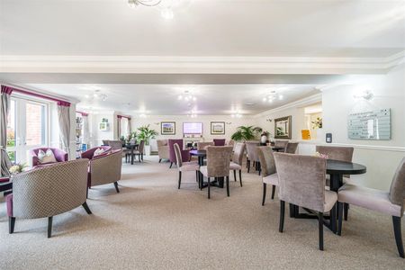 Sanderson Lodge, South Croydon - Photo 2