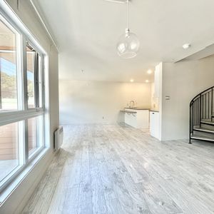 Appart De 3 Chambres à St-Sauveur - Photo 2