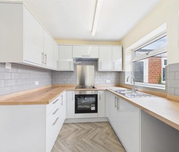 3 bedroom detached house to rent - Photo 5