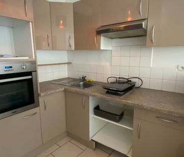 GRAND STUDIO MEUBLE DE 32.50 M² AU CENTRE VILLE - Photo 1