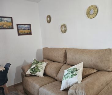 Apartamento de alquiler en Calle Ciclamen, 10, Fuente Alegre - El C... - Photo 2