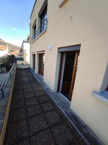 Location Appartement 3 pièces 62m² MILLAU 12100 - Photo 5