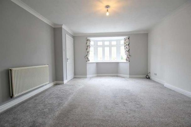 Carlton Rise, Beverley, HU17 - Photo 1