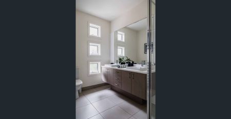 Welcome to 'Pearl' - Interior designed light filled home, a minute away from Somers General Store/Beach - Photo 2