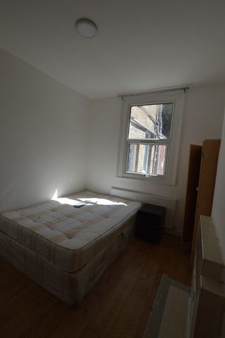 Western Road, Southall - Photo 4