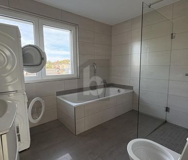 MAGNIFIQUE ATTIQUE AVEC VUE PANORAMIQUE - Foto 4