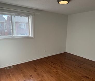 For Lease - 51 Jessica Gdns Gardens, Vaughan, Ontario - Photo 5