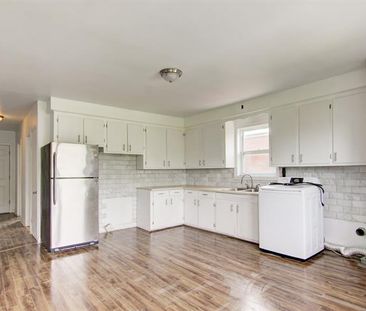 3227 Av. Hector - Photo 4