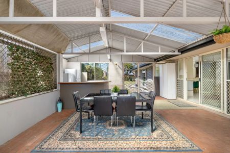 Immaculate Four-Bedroom Family Home in Exclusive Kuraby Cul-de-Sac - Photo 3