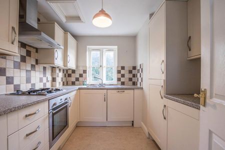 2 bedroom apartment to rent - Photo 4