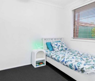 15 Greenbank Drive, Werrington Downs - Photo 3