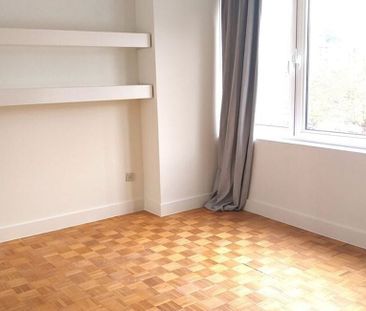 Appartement te huur in Genk voor € 1.000 met 3 slaapkamers - Foto 2
