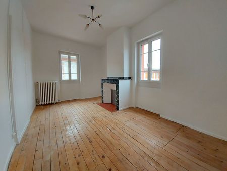 House - Photo 2