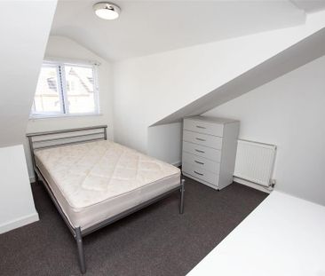 6 bedroom house to rent - Photo 3