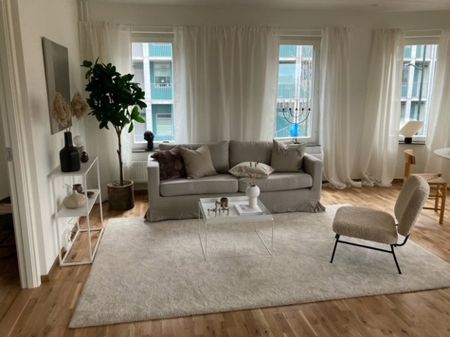 Bures Gata 28A, Hyllievång - Photo 2