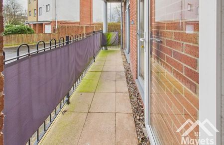 Hollin Bank Court, Bolton Road, Blackburn. Lancs. BB2 4GY - Photo 5