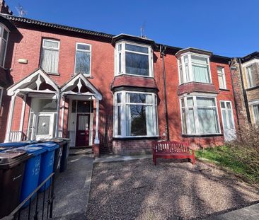 Sunny Bank, Hull - Photo 1