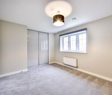 2 bedroom terraced to rent Perry Wood Grove, Aylesford, Maidstone, ... - Photo 3