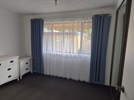 Burleigh Waters - Photo 3