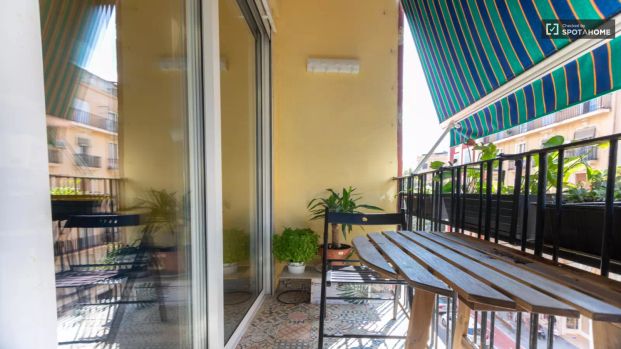 2-bedroom apartment for rent in Russafa, perfect for workers and postgraduate students - Foto 1