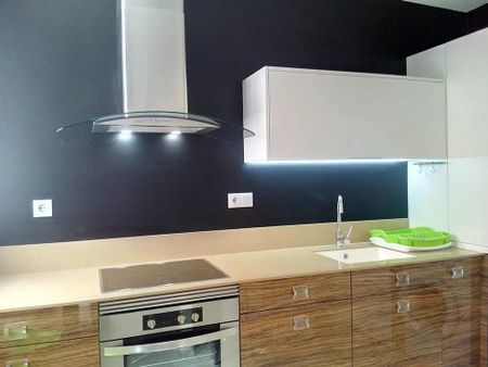 Carrer Vall de Laguar, Valencia, Valencian Community 46009 - Photo 4