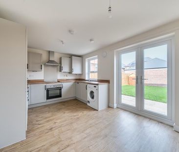 Ilex Drive, Fiddington Fields, Tewkesbury, Gloucestershire - Photo 6