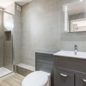 1 Bed Flat, Indu House, CR0 - Photo 3