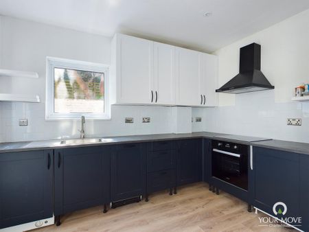 2 bedroom flat to rent - Photo 4