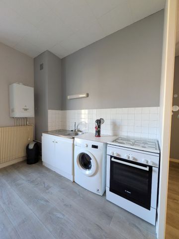 Location Appartement 2 pièces 37m² FOUGERES 35300 - Photo 5
