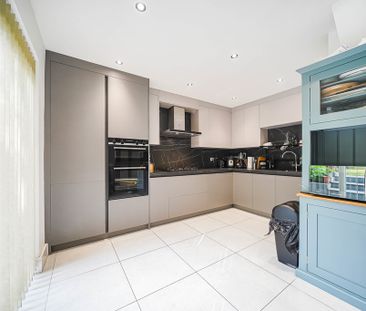 £1,900 - To Let - Photo 2