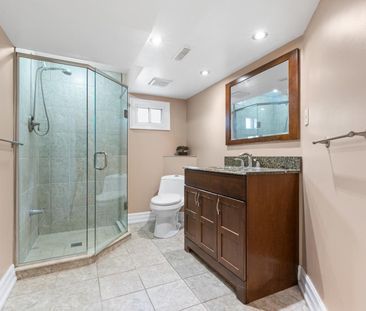 For Lease - 236 Woodale (Lower Lev) Avenue, Oakville, Ontario - Photo 4