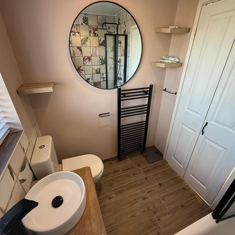 3 bedroom semi-detached house to rent - Photo 1