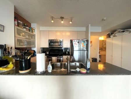 For Lease - 11 Brunel Court Unit# 4701, Toronto, Ontario - Photo 5