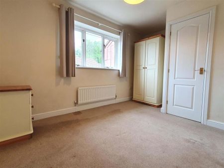 2 bedroom terraced house to rent - Photo 4