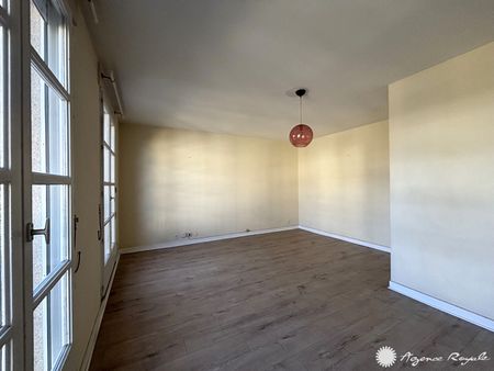 Location Appartement 1 pièce 30m² ST GERMAIN EN LAYE 78100 - Photo 3