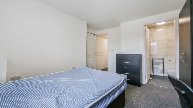 6 Dawlish Road - Photo 1