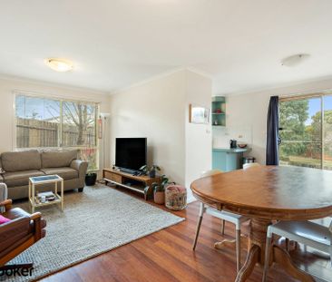 Cozy & Charming Family Home - Photo 4