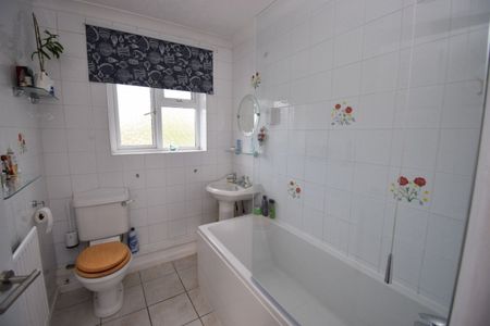 Anslow Place, Nr. Burnham, Slough, Berkshire,SL1 - Photo 3