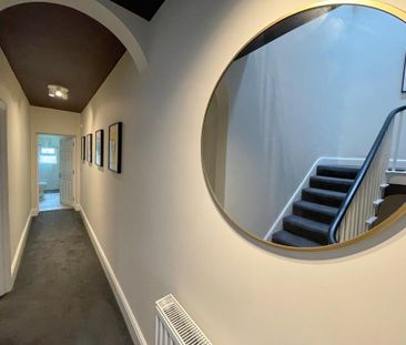 6 bedroom terraced house to rent - Photo 4