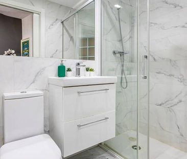 2 room luxury penthouse for rent in Valencia - Photo 3