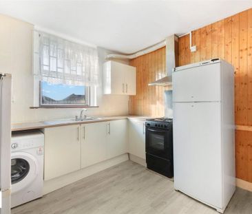 3 bedroom maisonette to rent - Photo 1